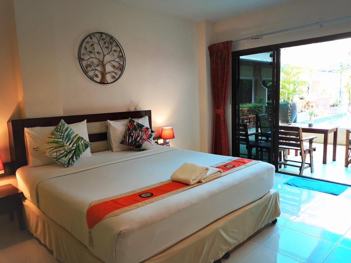 Seven Seas Hotel Patong Exterior foto