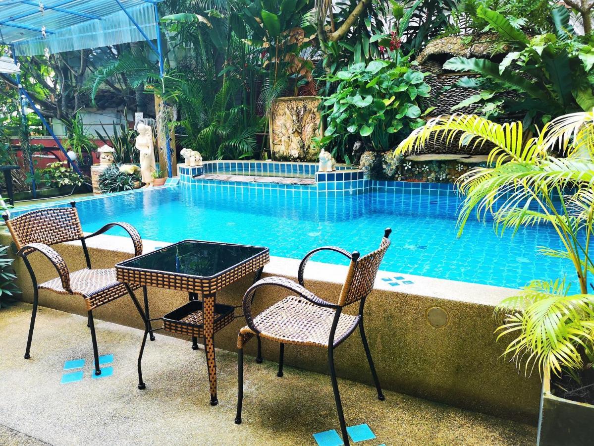 Seven Seas Hotel Patong Exterior foto